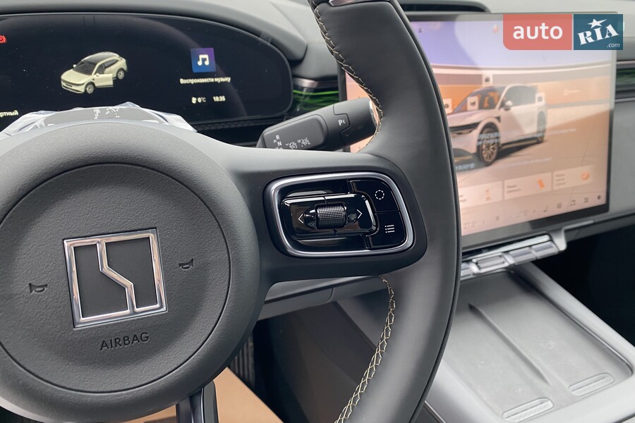 Zeekr 7X - фото 16