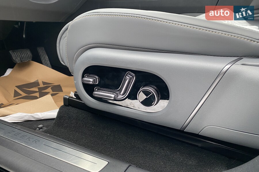 Zeekr 7X - фото 18