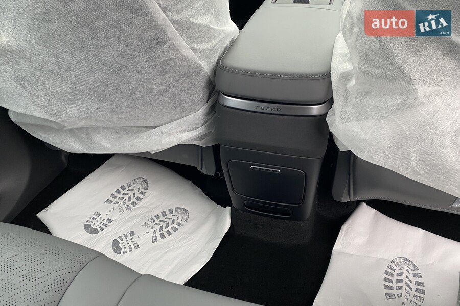Zeekr 7X - фото 22