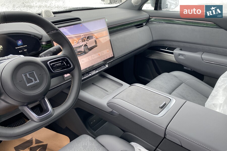 Zeekr 7X - фото 17