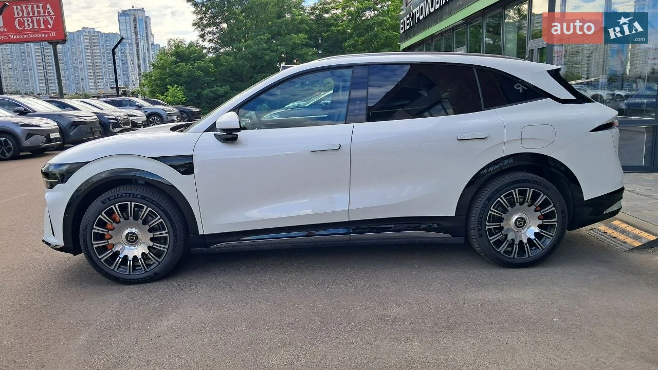 Zeekr-10