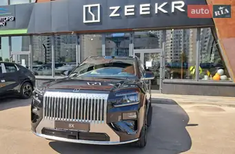 Zeekr 8X