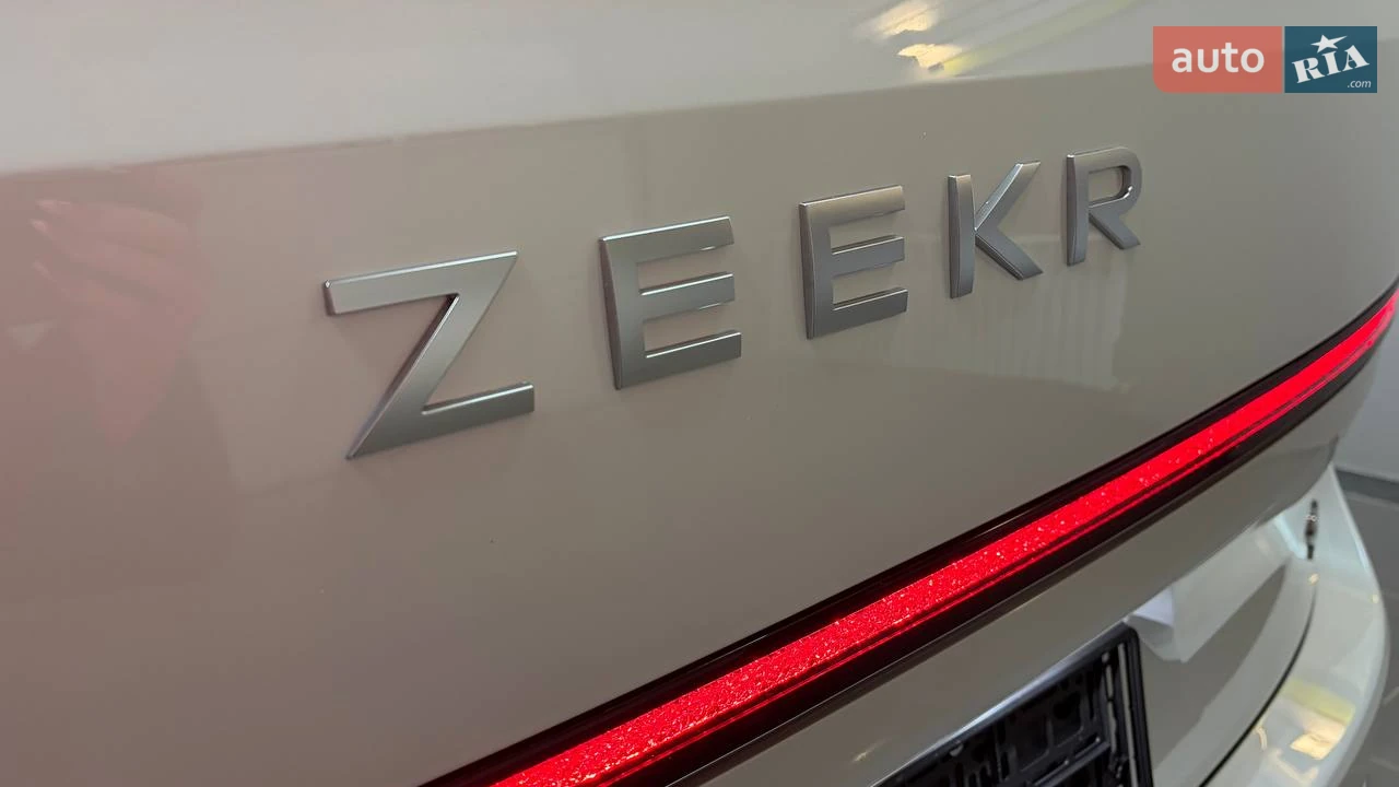 Zeekr-11