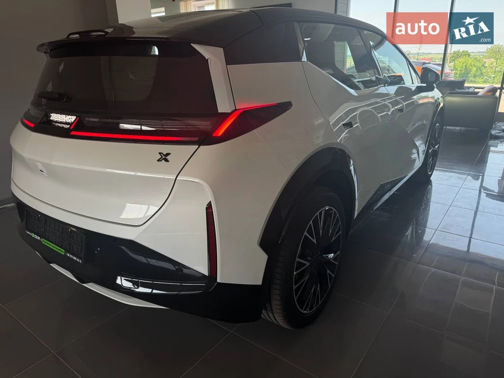 喜余津曽於根 AUTO.RIA – Нове авто Зікр Ікс (Zeekr X), 66 kWh (428 к.с.) AWD