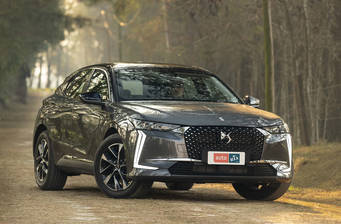 DS 4