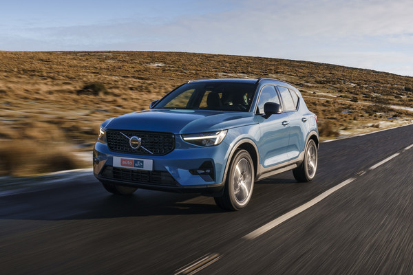 Volvo XC40 2024 