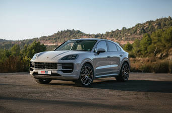 Porsche Cayenne Coupe E-Hybrid 3.0 Tiptronic (470 к.с.)