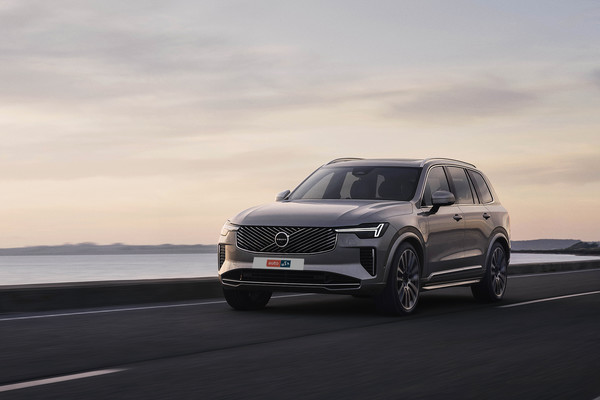 Volvo XC90 2025 