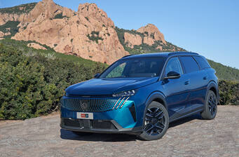 Peugeot 5008 1.6 PureTech AT (180 к.с.)