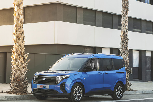 Ford Tourneo Courier 2025 