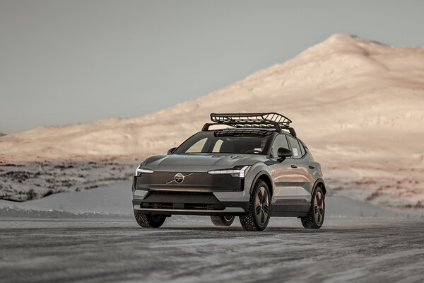 Volvo EX30 Cross Country 2026 