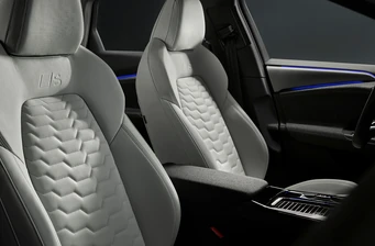 Новий Audi A6 e-tron інтер’єр Фото 3