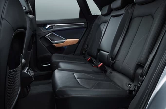Новий Audi Q3 інтер’єр 
