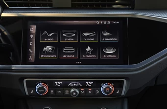 Новий Audi Q3 технології та безпека Фото 2