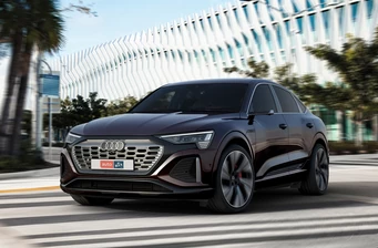 Новий Audi Q8 Sportback e-tron екстер’єр 