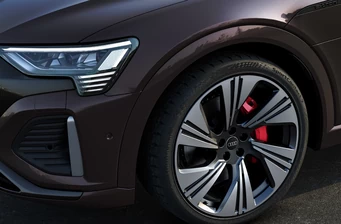 Новий Audi Q8 Sportback e-tron екстер’єр Фото 2