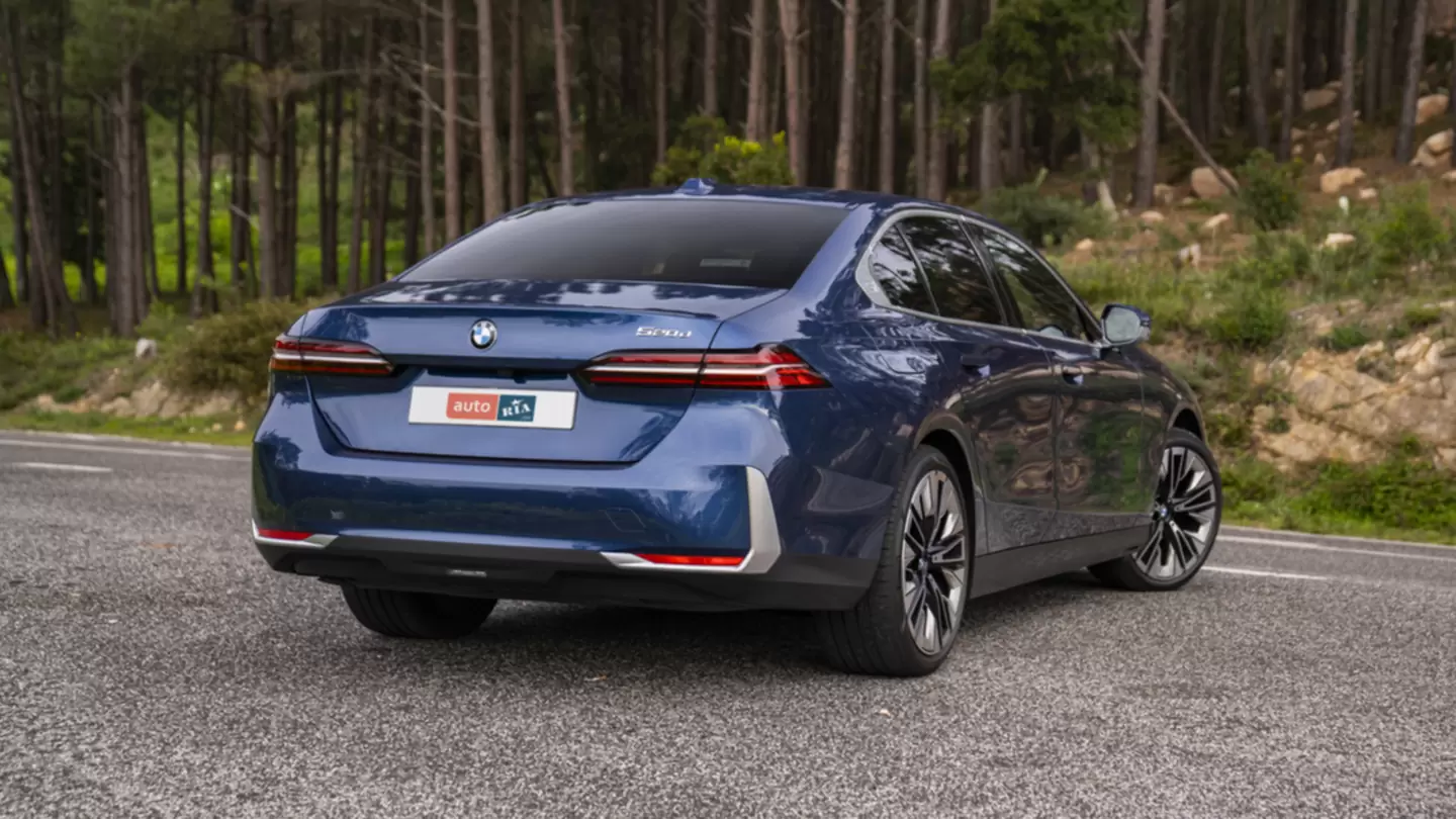 Новий BMW 5 Series Фото Фото 2