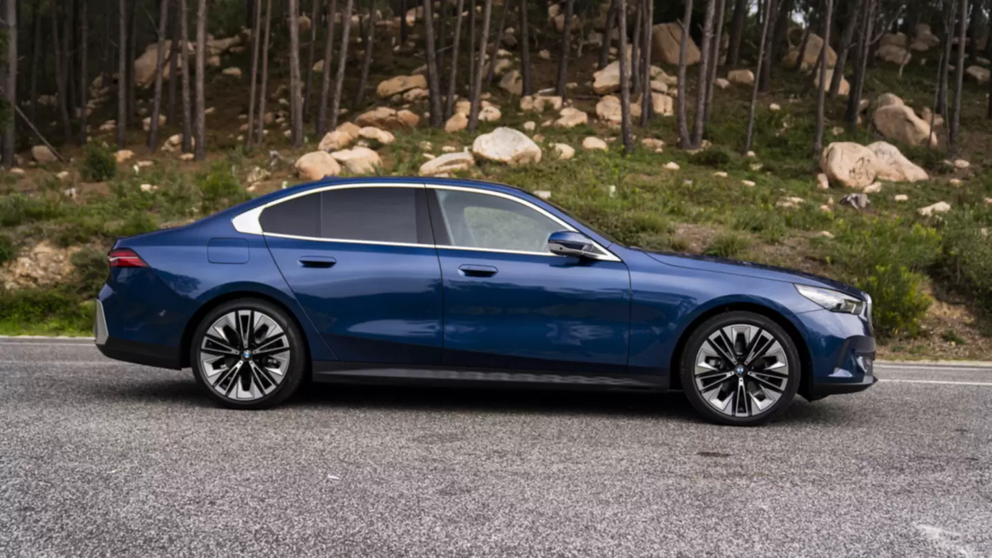 Новий BMW 5 Series Фото Фото 3