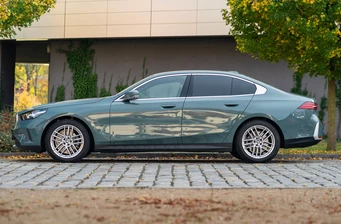 Новий BMW 5 Series екстер’єр Фото 3