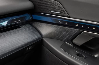 Новий BMW 5 Series інтер’єр Фото 2