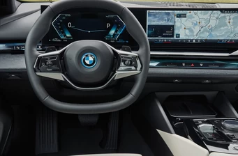 Новий BMW 5 Series технології та безпека 