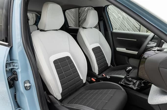 Новий Citroen C3 інтер’єр Фото 3