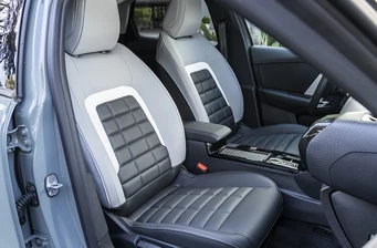 Новий Citroen C4 інтер’єр Фото 3