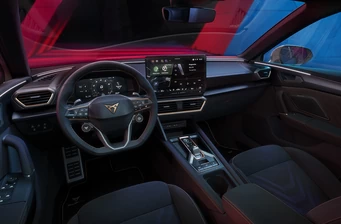 Новий Cupra Leon інтер’єр 