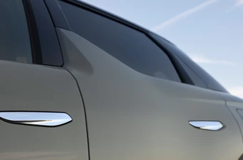 Новий DS 3 e-Tense екстер’єр Фото 2