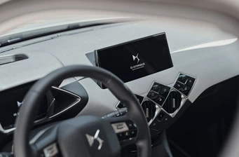 Новий DS 3 e-Tense технології та безпека Фото 2