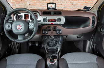 Новий Fiat Panda Cross інтер’єр Фото 2