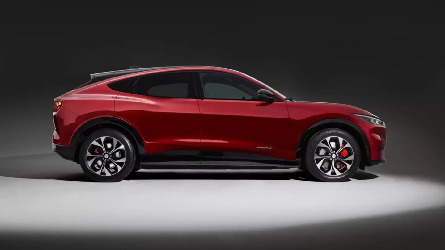 Новий Ford Mustang Mach-E Фото Фото 4