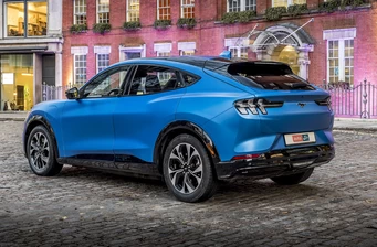 Новий Ford Mustang Mach-E екстер’єр Фото 3