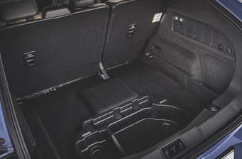 Новий Ford Mustang Mach-E інтер’єр Фото 3