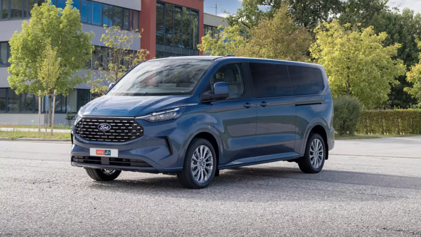 Новий Ford Tourneo Custom Фото 