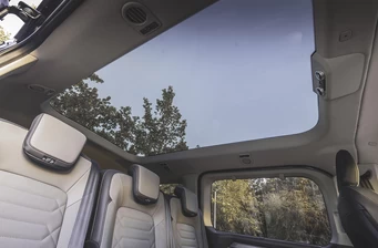 Новий Ford Tourneo Custom інтер’єр Фото 3