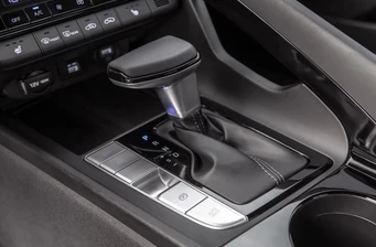 Новий Hyundai Elantra технології та безпека Фото 2
