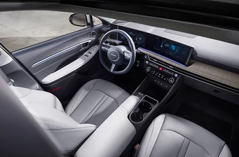 Новий Hyundai Sonata інтер’єр 