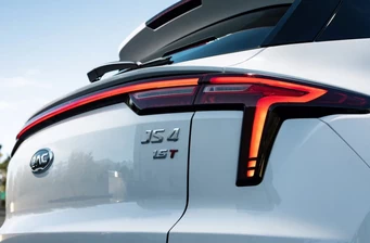 Новий JAC JS4 екстер’єр Фото 3