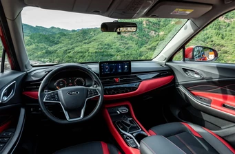 Новий JAC JS4 інтер’єр 