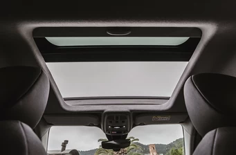 Новий Jeep Avenger інтер’єр 