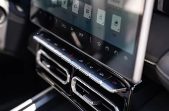 Новий Jetour T1 інтер’єр Фото 2