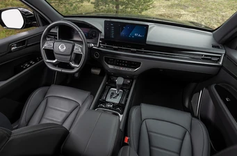 Новий KG Mobility Rexton інтер’єр 