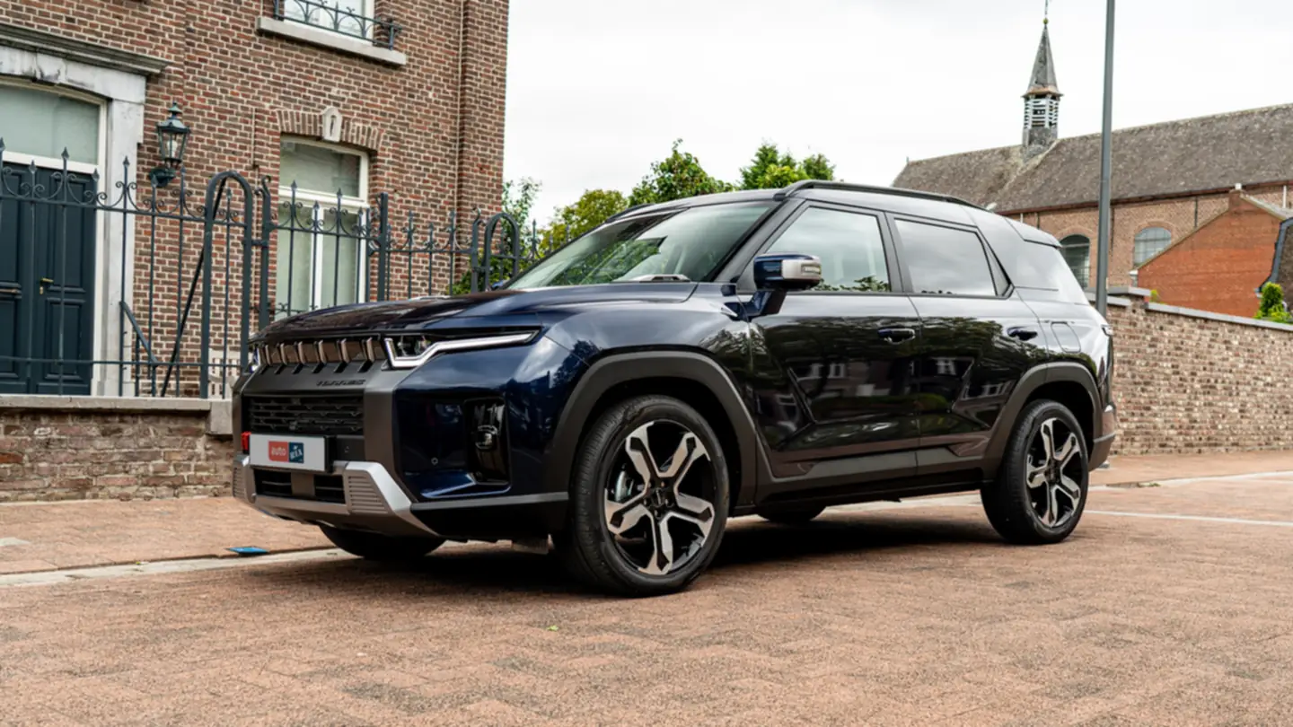 Новий KG Mobility Torres