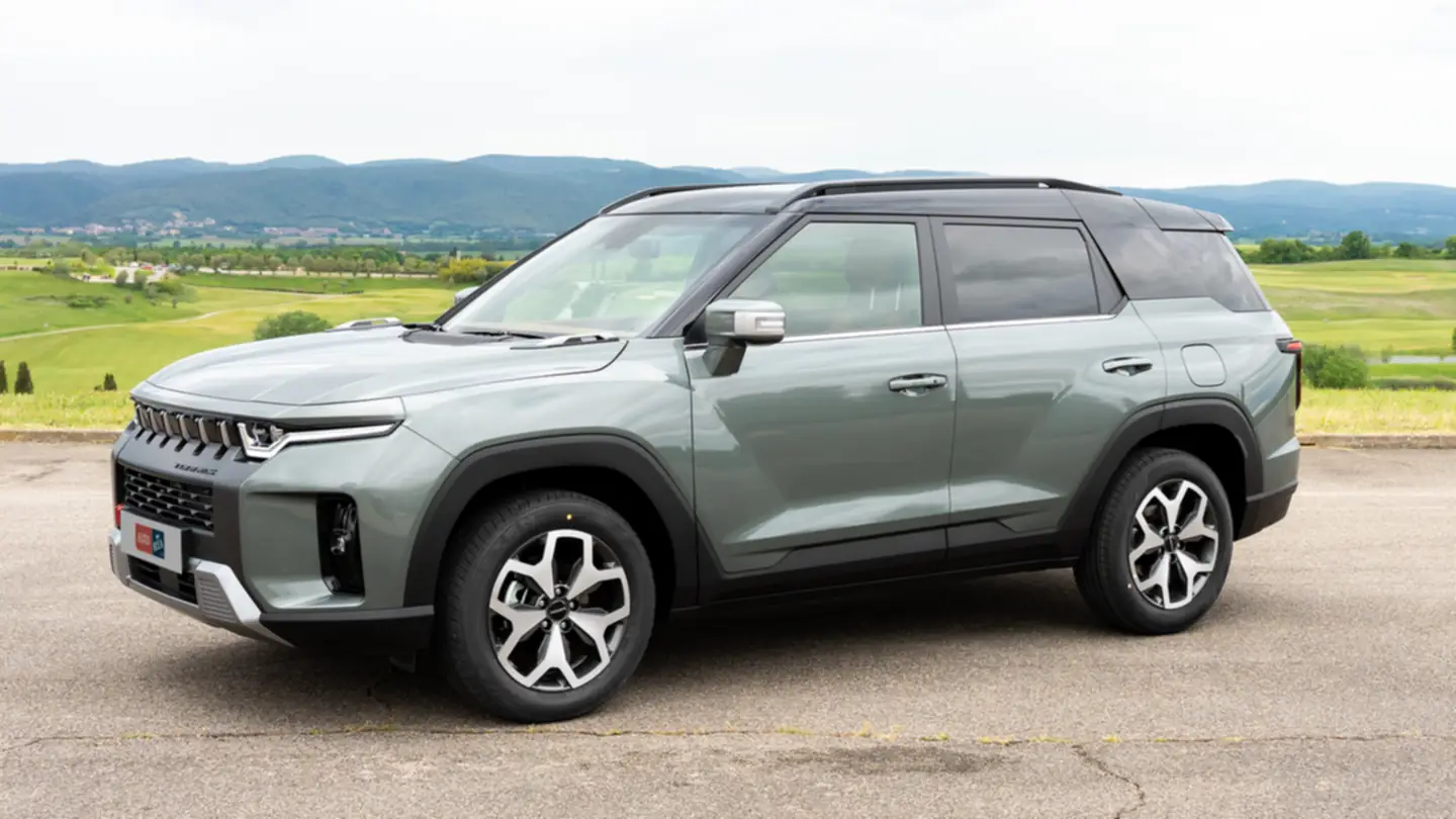 Новий KG Mobility Torres Фото Фото 2