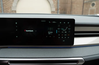 Новий KG Mobility Torres технології та безпека Фото 2