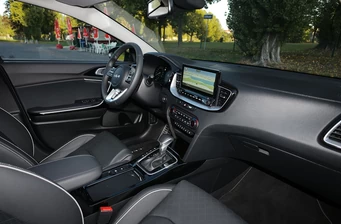 Новий Kia Ceed інтер’єр 
