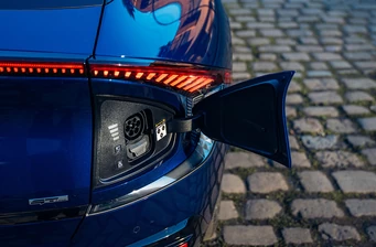 Новий Kia EV6 технології та безпека 