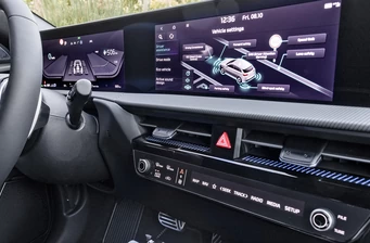 Новий Kia EV6 технології та безпека Фото 2