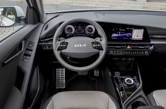 Новий Kia Niro технології та безпека 